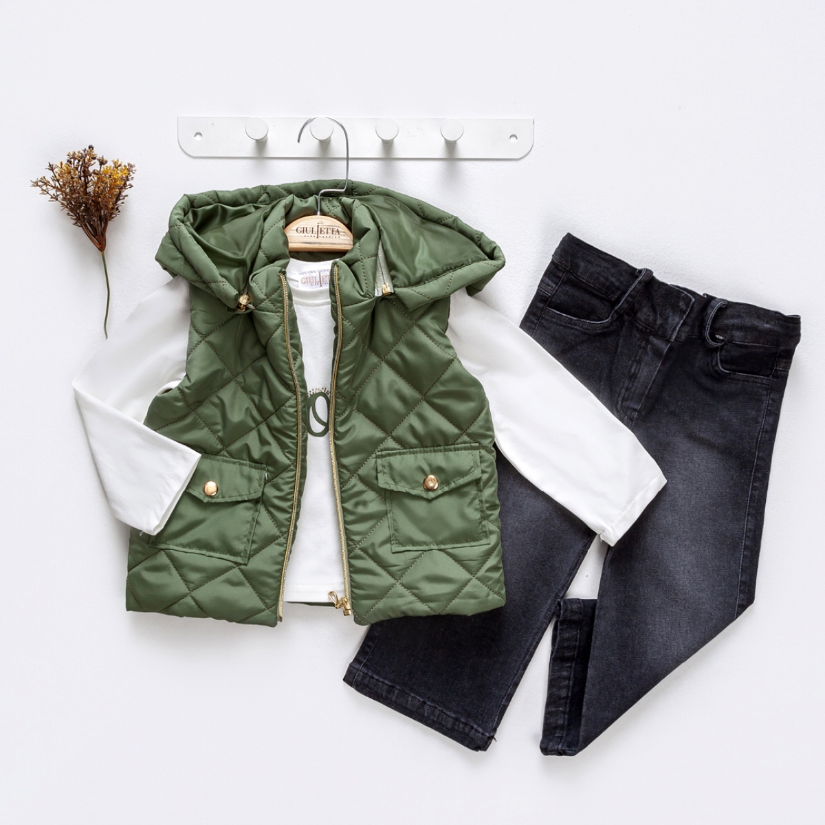 COMF20053 9-24 AY KIZ TAKIMI